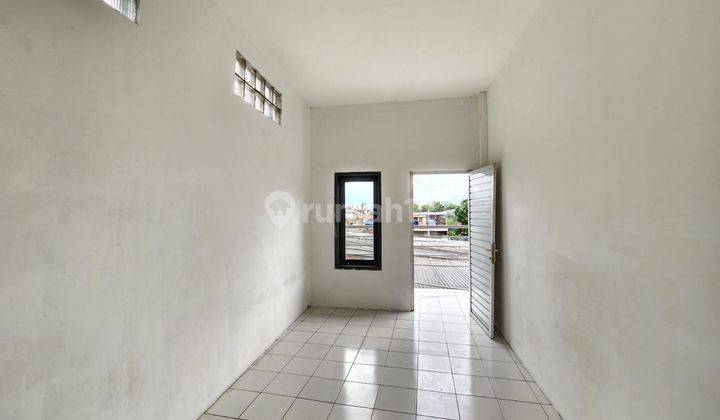 Ruko Tiga Lantai di Jalan Soekarno Hatta Bypass, Bandung 900 M 16