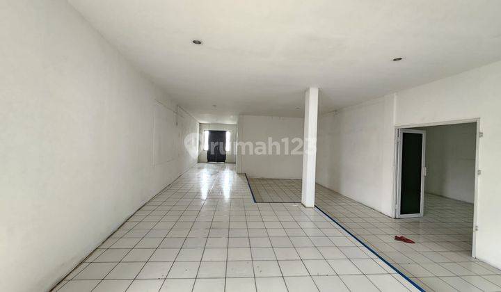 Ruko Tiga Lantai di Jalan Soekarno Hatta Bypass, Bandung 900 M 27