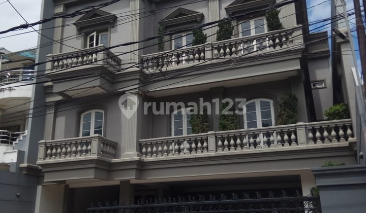 Luxury 3.5-Storey Spacious House Near Pasteur Toll Road 2