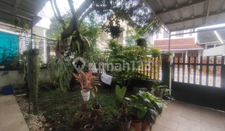 Sarijadi 1 Lantai Cocok untuk Invest/Dibangun Kost2an atau Usaha Lokasi Sangat Strategis Sarijadi 1 Lantai Cocok untuk Invest/Dibangun Kost2an atau Usaha Lokasi Sangat Strategis