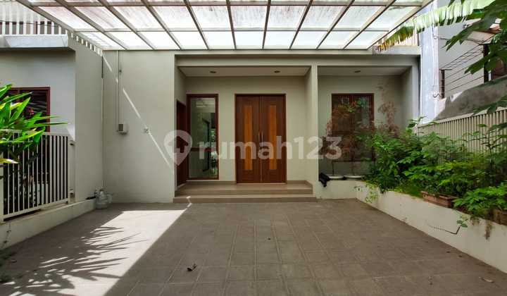 Rumah Mewah Type Downslop di Sayap Ciumbuleit,Bandung Utara