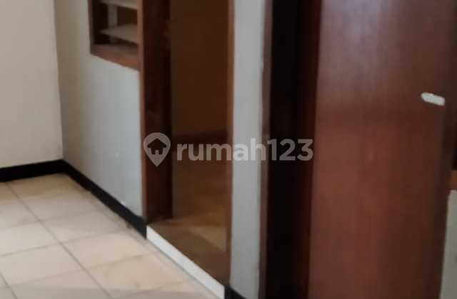 Rumah Bangunan Belanda di Sayap Dago Cocok Untuk Rumah Tinggal Kantor 9