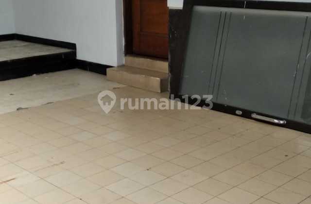 Rumah Bangunan Belanda di Sayap Dago Cocok Untuk Rumah Tinggal Kantor 12