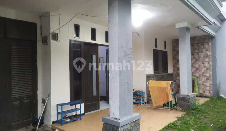 Cheap house in Cengger Ayam, Tulusrejo, Lowokwaru, Malang. Quick sale, ready to use. 2