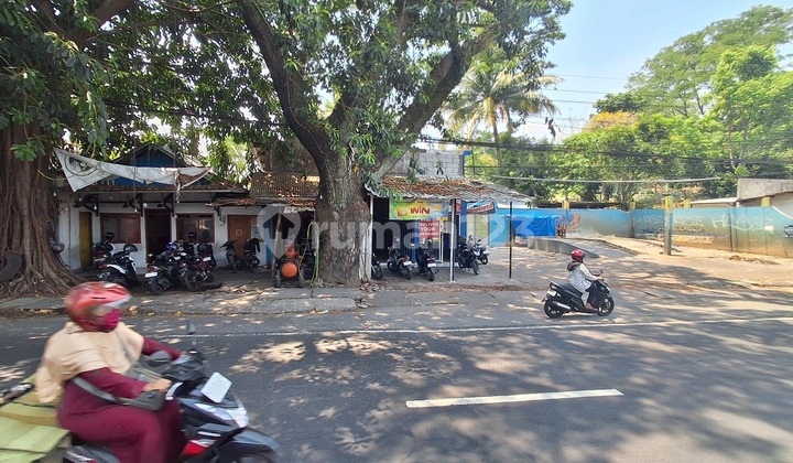 Axis House, Provincial Road Mondoroko Singosari, for quick sale O.B.O.