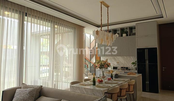 Rumah Baru Posisi Hook