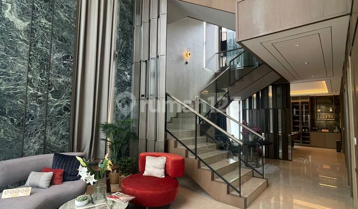 Dijual Rumah 3 Lantai Inclued Lift Type 15 Garden Boulevard Cluster Layton BSD Tangerang