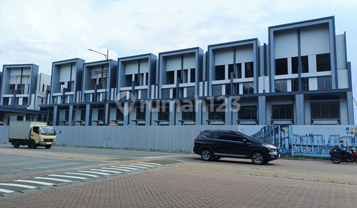 POV : Dijual Hudson Bussiness Loft Kawasan Manhattan Distric Hoek 3 Lantai Posisi Bagus Pasti CuanGading Serpong