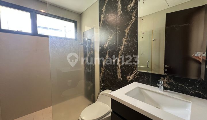 Paling Murah Kawasan Elit Rumah Mewah 3 Lat Siap Huni Full Marmer Semi Furnish Cluster Lancewood Navapark Bsd