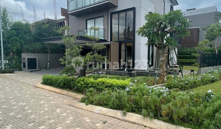 Limited Stock Rumah Sultan 3 Lantai Type 15 Garden Boulevard Cluster Layton Navapark BSD Tangerang