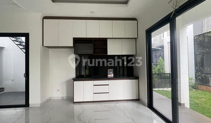 POV : Ready to Move Rumah Cantik 3 Lantai Rapih Semi Furnish Cluster Cosmo The Icon BSD Tangerang POV : Ready to Move Rumah Cantik 3 Lantai Rapih Semi Furnish Cluster Cosmo The Icon BSD Tangerang