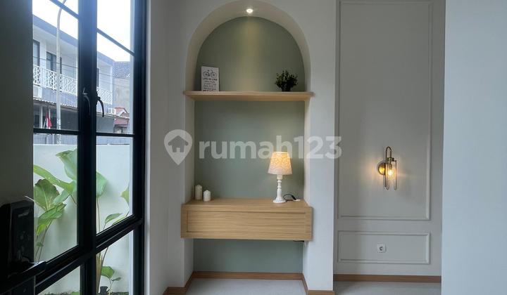POV : Serasa di Bali Dijual Rumah Cantik Hoek 2 Lantai Konsep Villa Modern Kencana Loka BSD Tangerang
