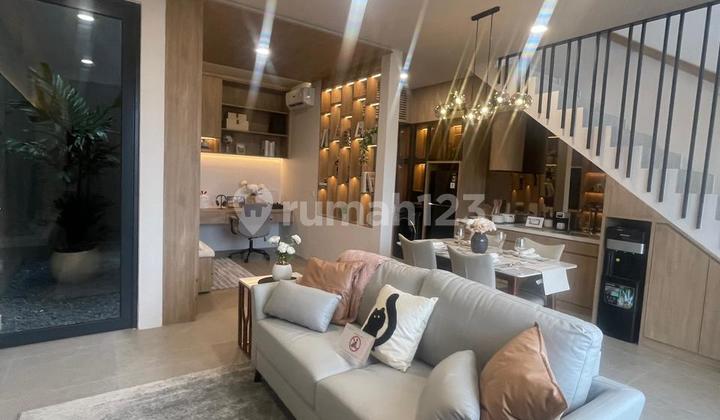 POV : Suasana Tropis, Arsitektur Elegan - Rumah 2 Lantai VIREYA - BSD City 