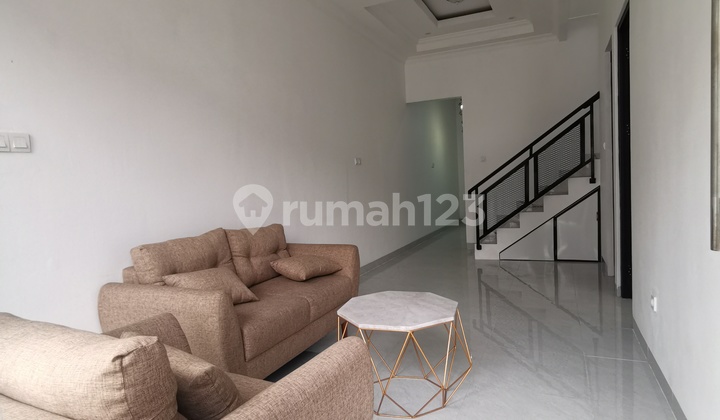 POV : Rumah Cantik Siap Huni 2 Lantai Semi Furnish Kencana Loka BSD Tangerang