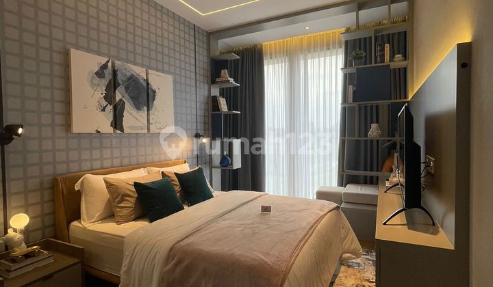 Ready Rumah Hoek Type 10 Mewah 3 Lantai Inlcued Lift Cluster Echante BSD Tangerang