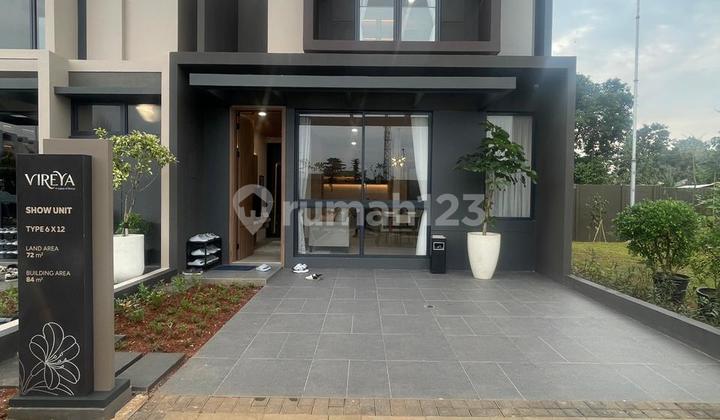 Pov : Lokasi Terbaik Suasana Tropis, Arsitektur Elegan - Rumah 2 Lantai Type 6 Hoek Vireya Cluster Lynelle Bsd City