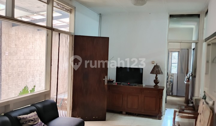 Rumah Dalam Komplek Sayap Turangga 2