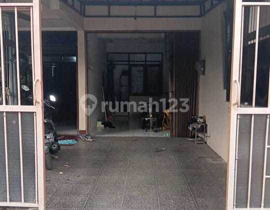 House in the Kawaluyaan Complex, Bandung 2