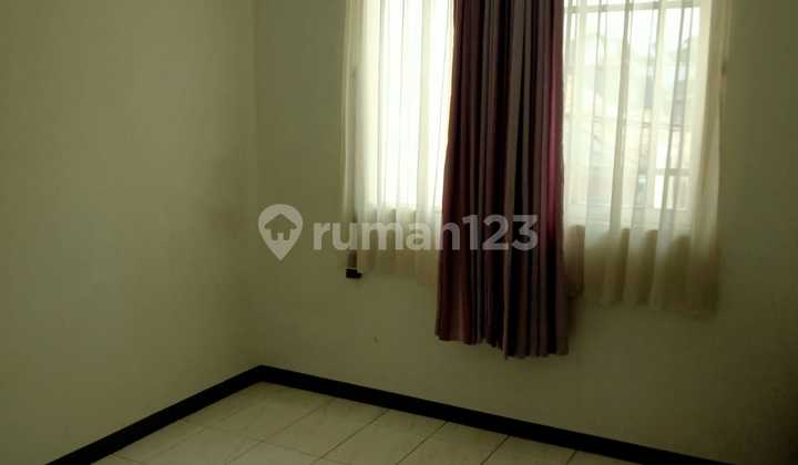 Jual rumah  Di komplek Pondok Mutiara  Cimahi Utara