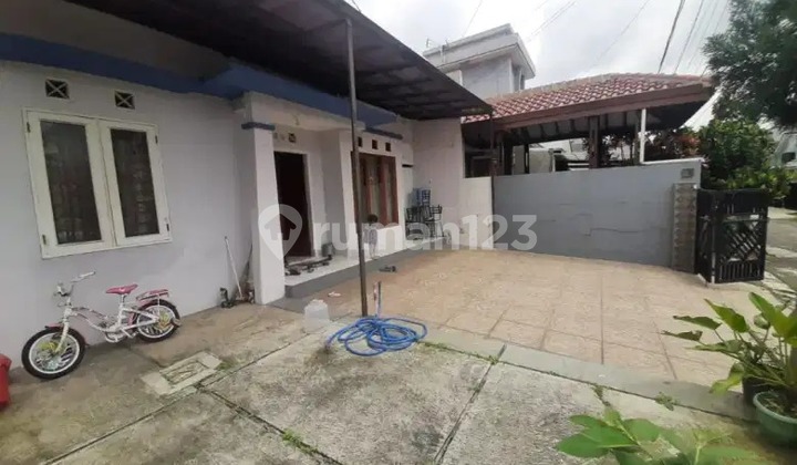 Dijual Rumah Luas Terawat Komplek Bumi Sariwangi Bandung Barat