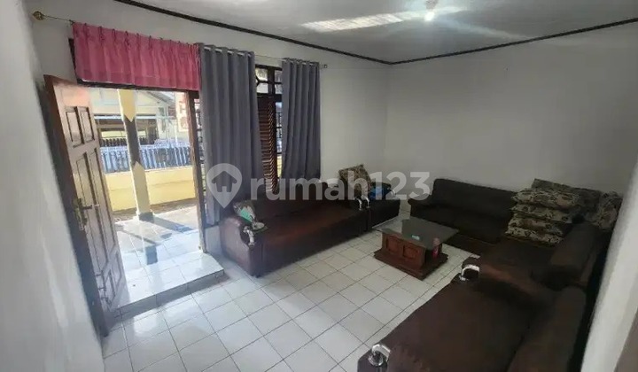 Cheap Sale, House Located in Cihanjuang, Cibabat Village, North Cimahi District, Cimahi City. 2