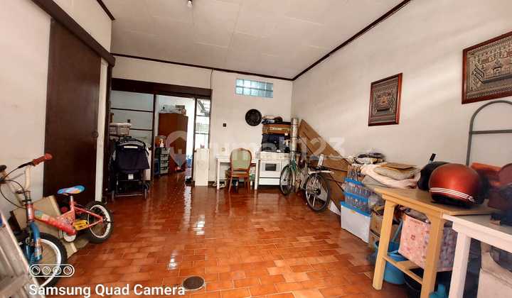 For Sale Cozy House plus Comfortable and Lush Boarding Rooms in Tubagus Ismail, Dago. 2