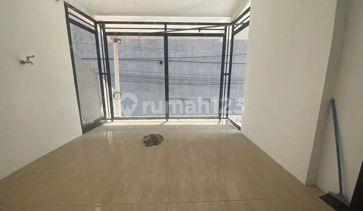 Disewakan Rumah Lokasi dekat Rumah sakit Hasan Sadikit dekat Rumah Sakit Adven Lokasi Sayap Cipaganti  2