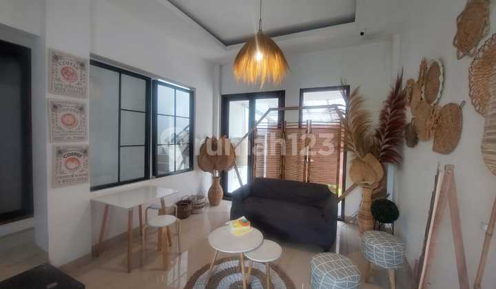 Dijual Rumah Kost Aktif Guest House di Sayap Setraduta