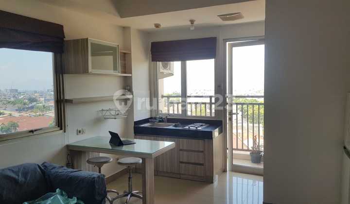 Dijual Apartemen Sudirman Suite Bandung Tower Ebony Lantai 9 Hadap ke Jalan Sudirman. Full Furnished