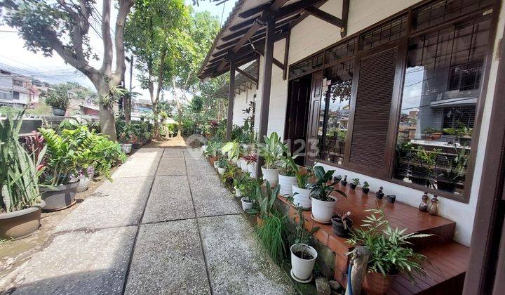 Rumah Hoek Kokoh di Sayap Sukajadi 1