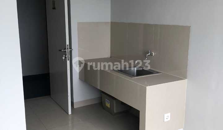 Loss Sale Apartment Clove Garden Resort Studio Type 8th Floor 2