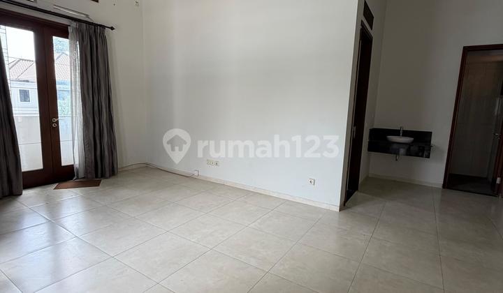 House in Guru Gantangan, Kota Baru Parahyangan House in Guru Gantangan, Kota Baru Parahyangan