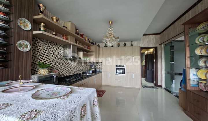 Rumah Luas View Danau di Tatar Ratnasasih Kota Baru Parahyangan 1