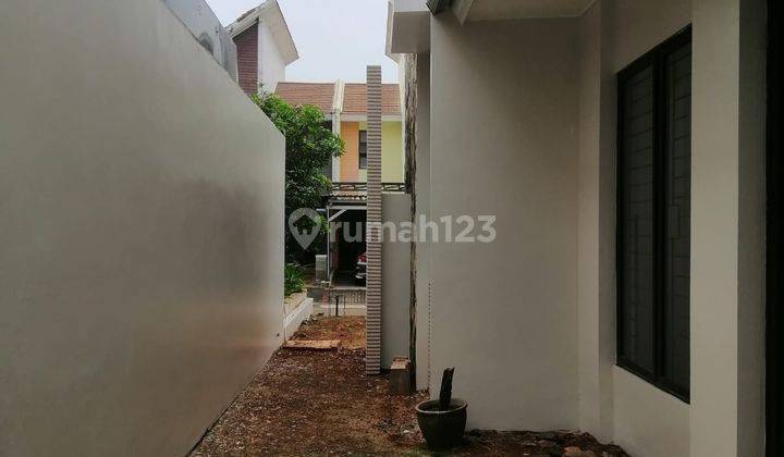 Rumah 2 Lantai Bagus Dan Siap Huni di Legenda Wisata Lt210 Lb150 2