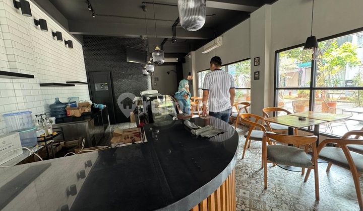 3-Story Ready-to-Use Ruko in Citragran Cibubur, Suitable for Business 2