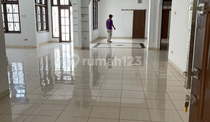 Rumah Bagus 2 lantai di Kota Wisata LT 300 siap NEGO sampe DEAL 2
