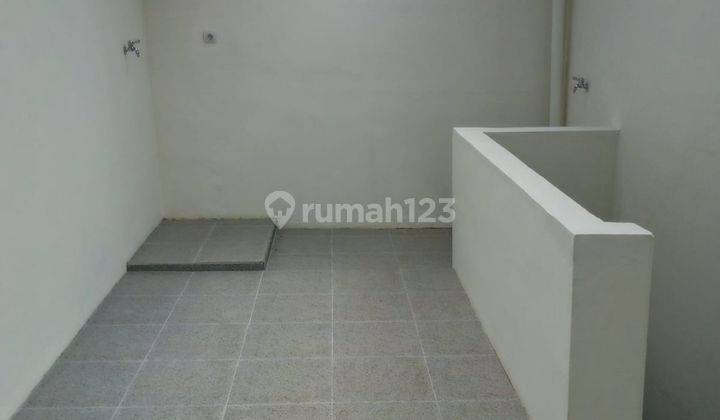 Rumah 2 Lantai Bagus Siap Huni di Kota Wisata Lt 200 Lb 320 Nego 2