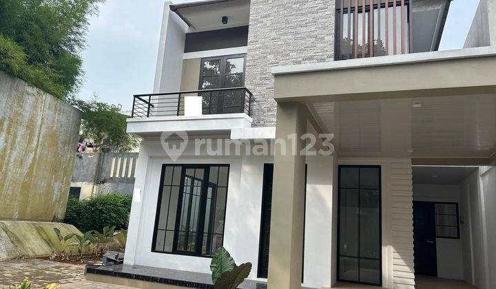 Rumah Cantik 2 lantai Siap HUNI di Kota Wisata Cibubur LT 128 2
