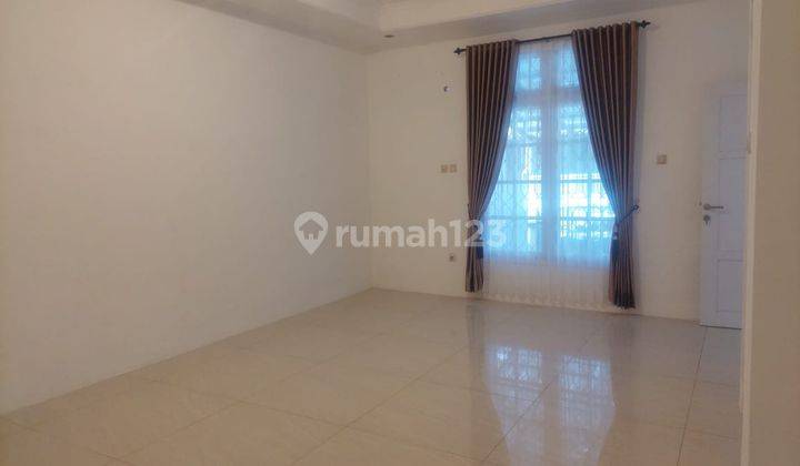 Disewakan Rumah 2 Lantai Balikpapan Baru Dekat Mall Fantasi 