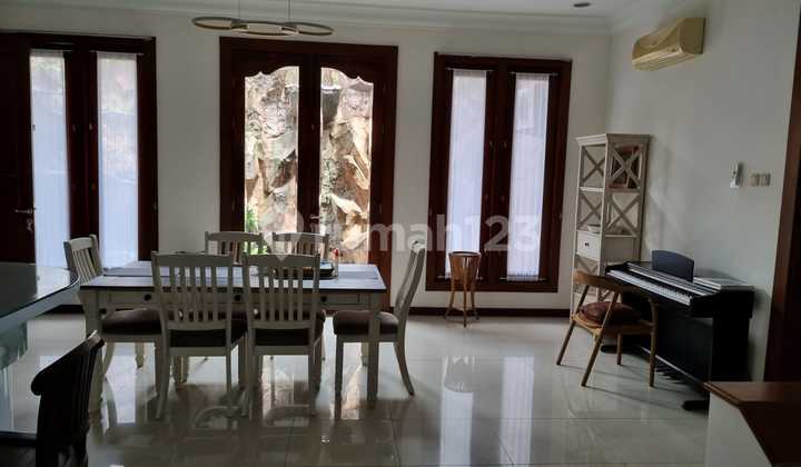 Dijual Rumah Lux 1 Lantai Full Furnished Dengan Kolam Renang  2