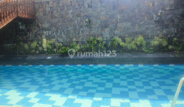 Dijual Rumah Lux 1 Lantai Full Furnished Dengan Kolam Renang 2