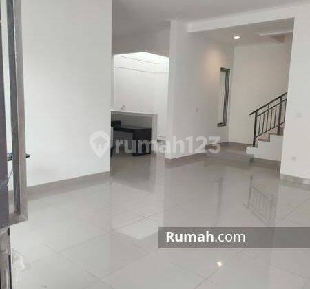 Disewa Murah Rumah 8x12,5 Pik 2 Cluster Depan Siap Huni 1