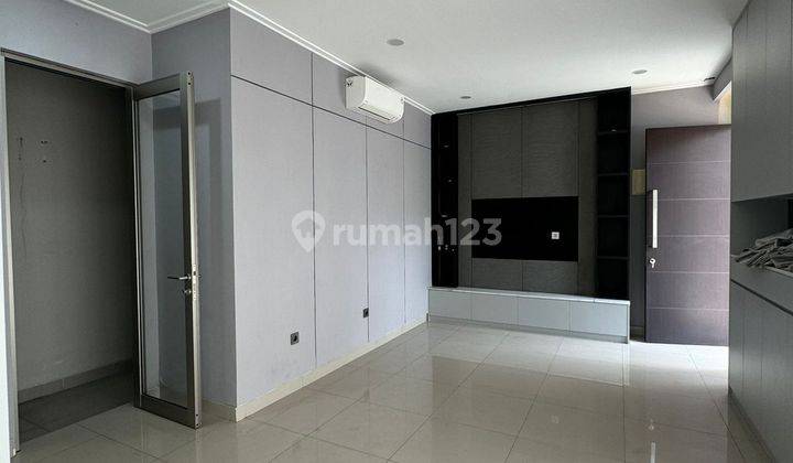 Disewakan Rumah Semi Furnishi Bagus 8x10 2 Lantai Di Pik 2 Cluster Bagus 1