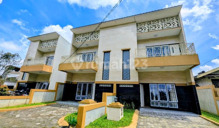 Rumah Villa Siaphuni Dipuncak Bogor