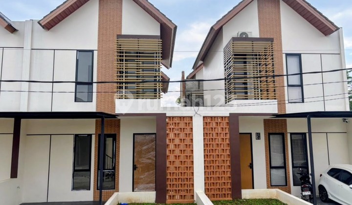 Rumah 2lt Murah,selangkah Ke Sta.krl Tanah 84.booking 3jt All In 2