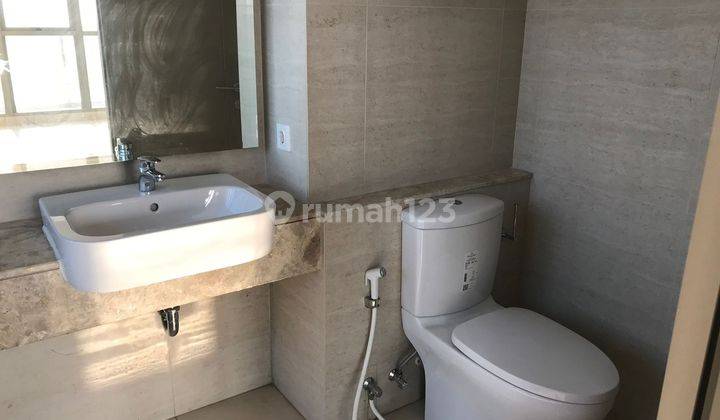 Apartement Gold Coast 3 BR Unfurnished Baru 2