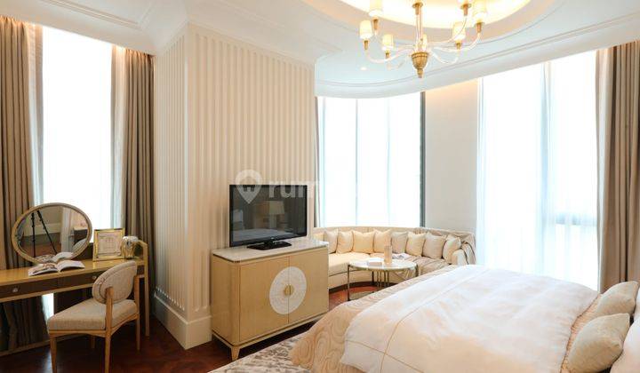 Apartemen 3 BR The St. Regis Bagus Semi Furnished  1