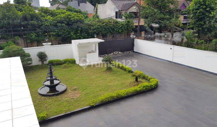 Rumah 2 Lantai Bagus Unfurnished SHM di Kemang Selatan 2