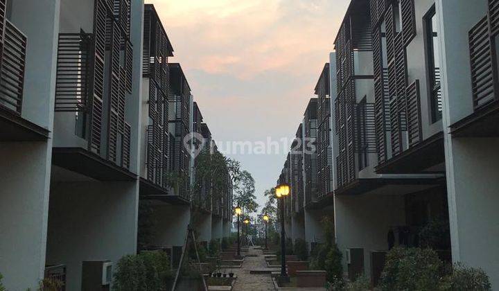 Rumah Furnished Sangat Bagus Dan Siap Huni Dekat Qbig Dan Gading Serpong Harga Rugi Di Bawah Nilai Ppjb 2