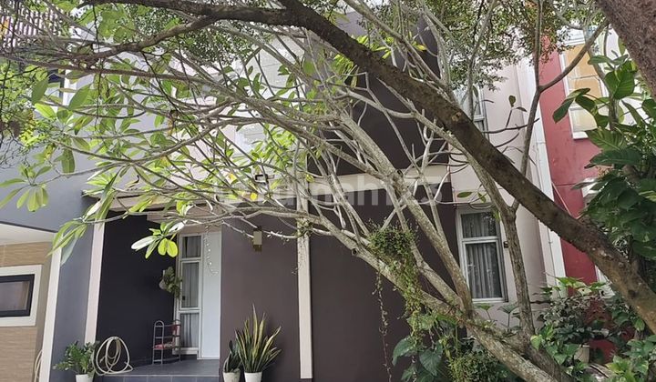 Tidy and Ready-to-Occupy House Near Toll Access and Aeon Mall in Eastern Cosmo The Icon BSD City 2